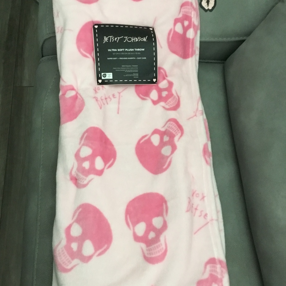 Betsey Johnson Soft Pink Skull Blanket